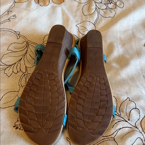 Teal Beaded Sandals - Picture 3 of 4